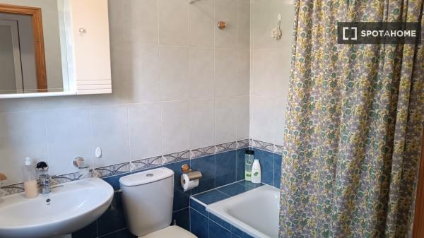 Apartamento de 3 dormitorios en alquiler en