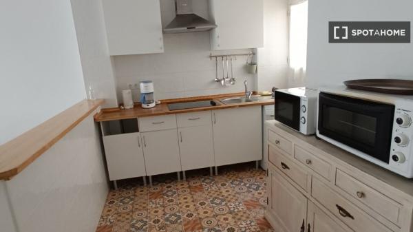 Apartamento completo de 2 dormitorios en Málaga