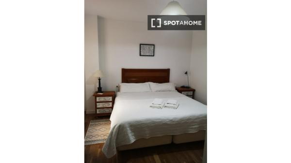 Apartamento completo de 2 dormitorios en Málaga