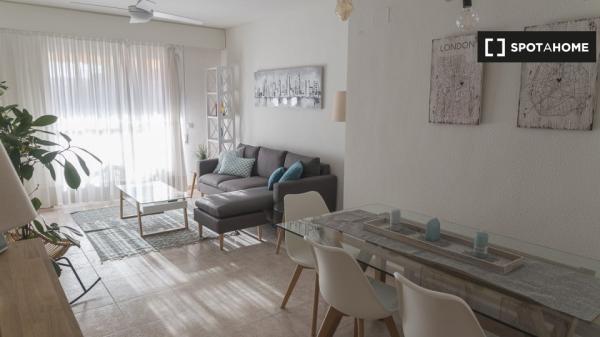 Apartamento completo de 2 dormitorios en Denia