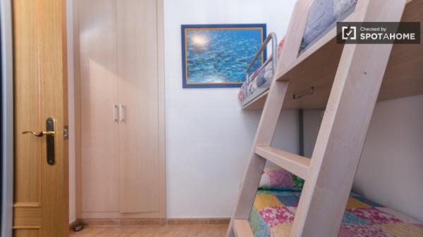 Apartamento de 2 dormitorios en Valencia, Valencia