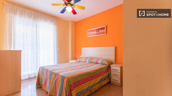 Apartamento de 2 dormitorios en Valencia, Valencia