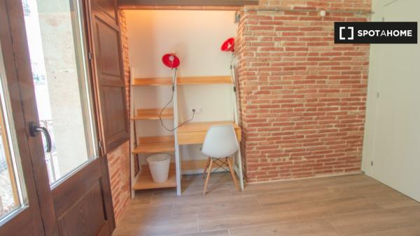 Zimmer zu vermieten in 4-Zimmer-Wohnung in Barcelona