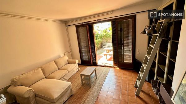 Piso entero de 4 habitaciones en Sitges