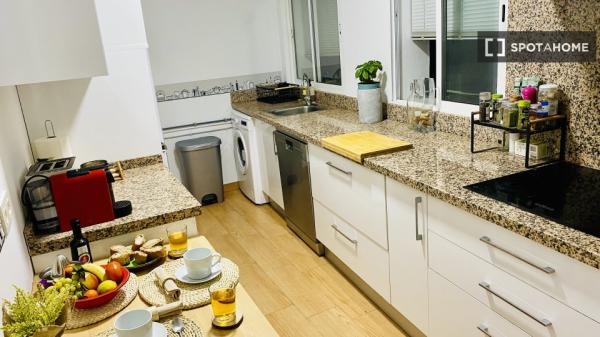 Apartamento completo de 3 dormitorios en Granada