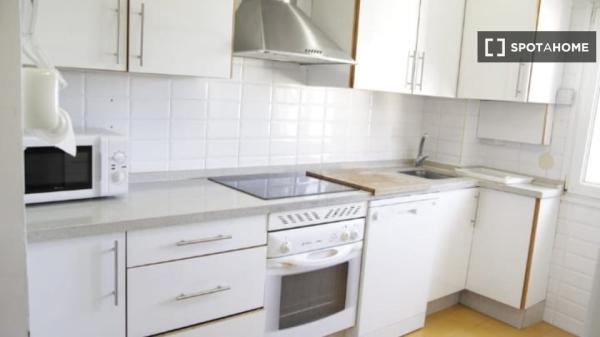 Piso en alquiler de 3 habitaciones en Cádiz, Cádiz