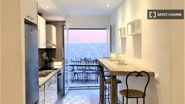 Apartamento de 3 habitaciones en alquiler en El Molinar, Palma