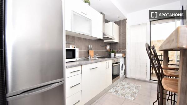 Apartamento de 3 habitaciones en alquiler en El Molinar, Palma