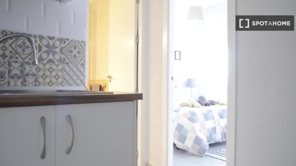 Apartamento de 1 dormitorio en alquiler en Sevilla, Sevilla