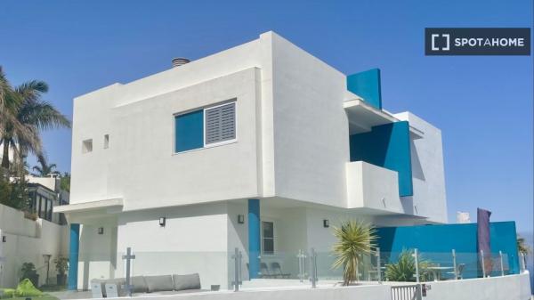 Increíble casa de 3 dormitorios con piscina para personas en Tenerife