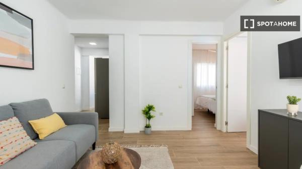 Piso en alquiler de 3 habitaciones en Macarena, Sevilla