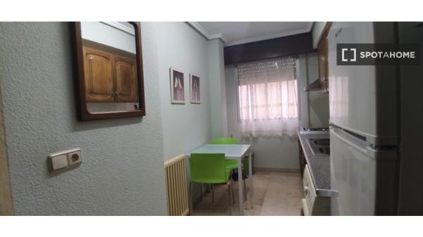 Apartamento entero de 1 dormitorio en Salamanca