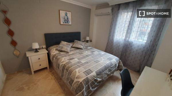 Apartamento entero de 3 dormitorios en Sevilla