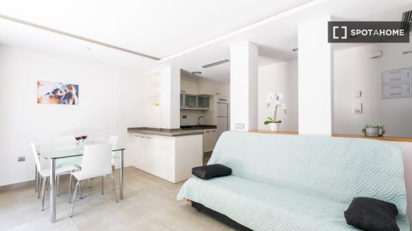 Apartamento de 3 habitaciones en alquiler en Dénia