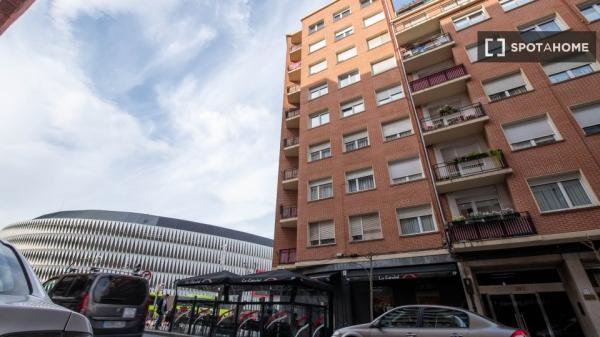 Piso completo de 1 dormitorio en Bilbao