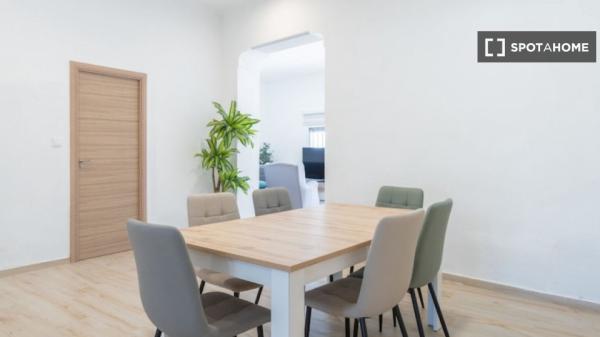 Piso de 3 habitaciones en alquiler en Valencia