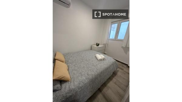 Piso de 1 dormitorio en alquiler en Macarena, Sevilla