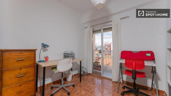 Piso de 3 habitaciones en alquiler en Valencia