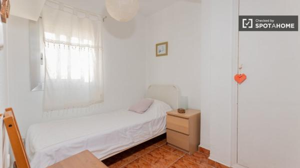 Piso de 3 habitaciones en alquiler en Valencia