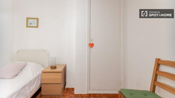 Piso de 3 habitaciones en alquiler en Valencia