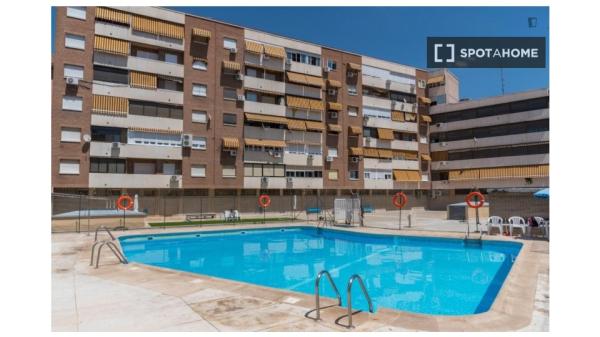 Habitación en piso compartido en Alcalá de Henares.