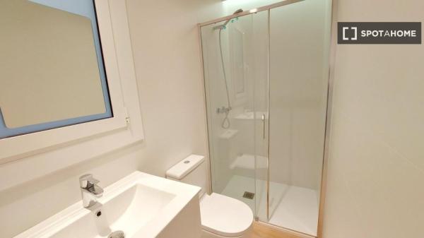 Apartamento de 2 dormitorios en alquiler en Les Corts, Barcelona