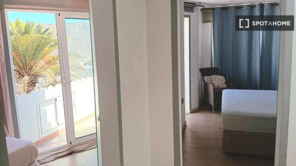 Apartamento de 2 dormitorios en alquiler en Las Palmas De Gran Canaria