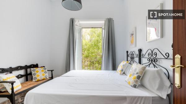 Apartamento de 2 dormitorios en alquiler en Triana, Sevilla