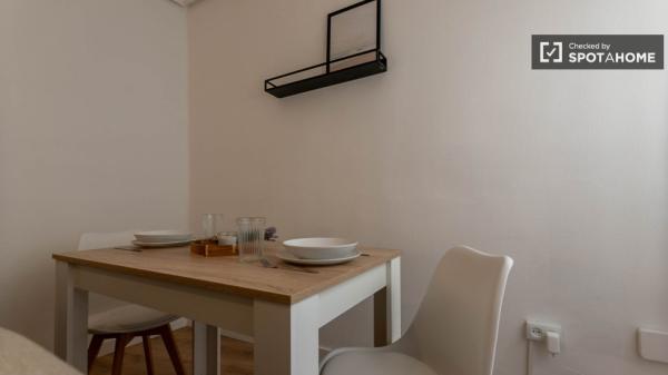 Apartamento de 1 dormitorio en alquiler en Benimaclet, Valencia