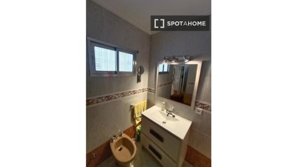 Apartamento entero de 3 dormitorios en Sevilla