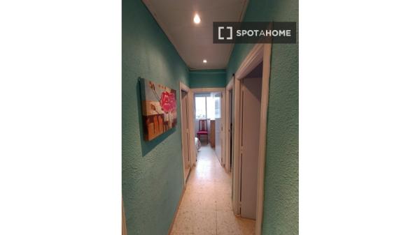 Apartamento entero de 3 dormitorios en Sevilla