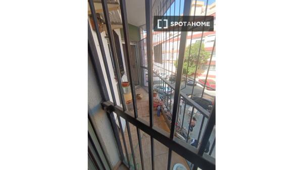 Apartamento entero de 3 dormitorios en Sevilla