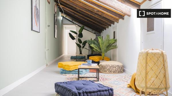 Chambre avec salle de bains à louer en Co-living à Madrid