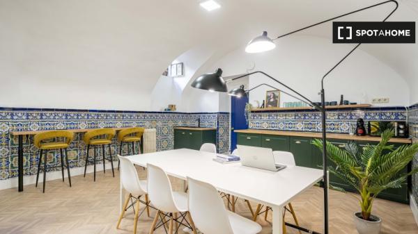 Chambre avec salle de bains à louer en Co-living à Madrid