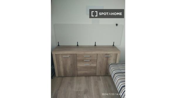 Apartamento de 1 dormitorio en alquiler en Elche, Alicante