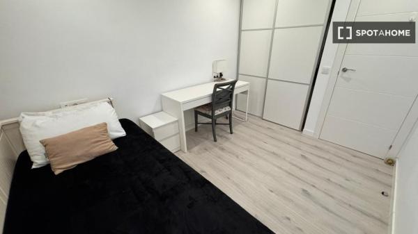 Habitación en piso compartido en Palma