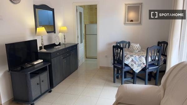 Apartamento completo de 2 dormitorios en Denia