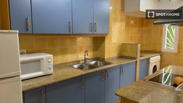 Apartamento completo de 2 dormitorios en Denia