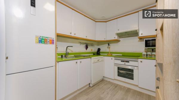 Apartamento de 2 dormitorios en alquiler en Valencia