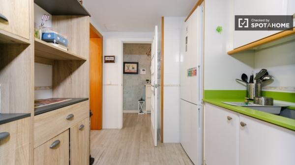 Apartamento de 2 dormitorios en alquiler en Valencia