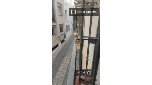 Apartamento completo de 2 dormitorios en Granada