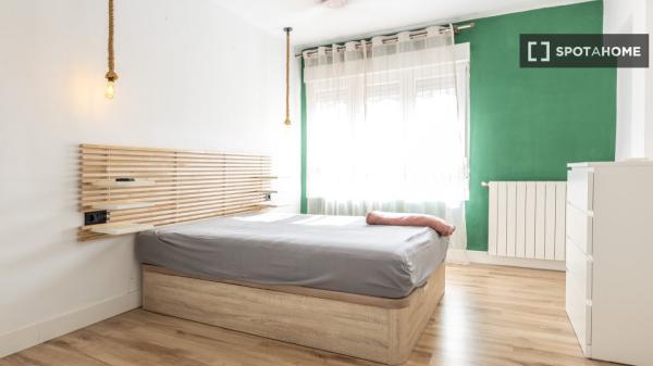 Apartamento de 2 dormitorios en alquiler en Camins Al Grau, Valencia