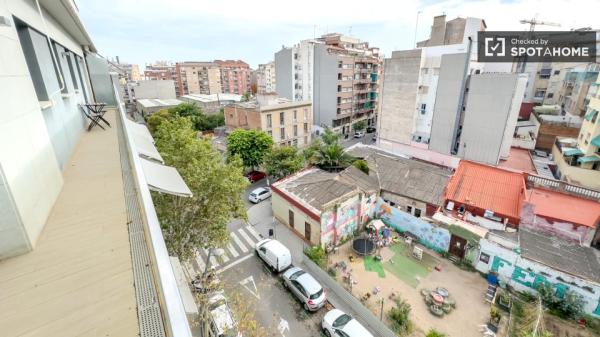 Piso en alquiler de 3 habitaciones en Sants-Montjuïc, Barcelona