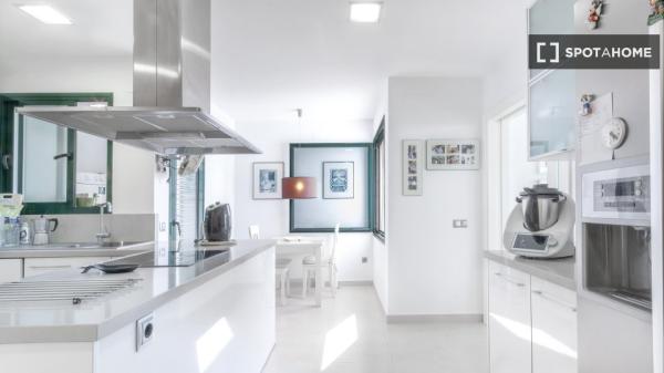 Apartamento de 5 habitaciones en alquiler en Jávea, Alicante