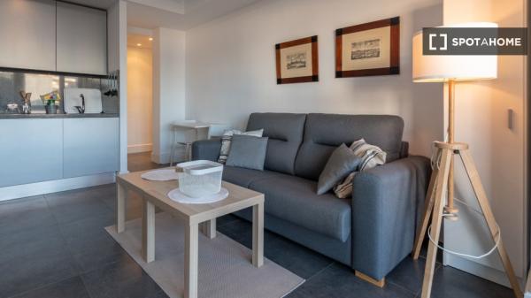 Apartamento estudio en alquiler en Playa De La Victoria, Cádiz