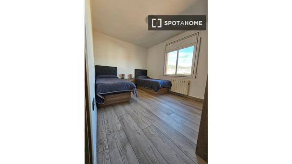 Piso de 6 habitaciones en alquiler en Barcelona