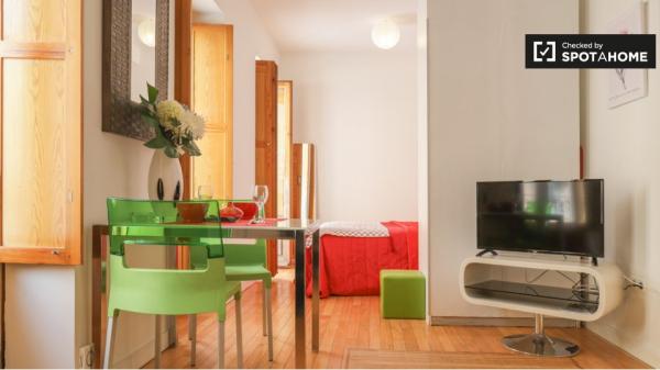 Apartamento en alquiler en Puerta del Ángel, Madrid