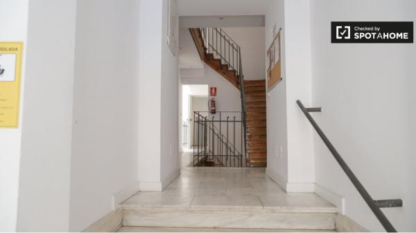 Apartamento en alquiler en Puerta del Ángel, Madrid