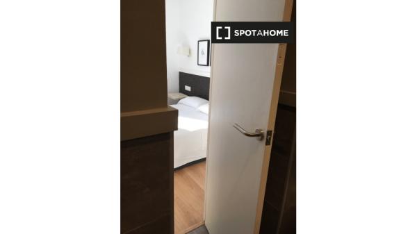 Soleado apartamento de 2 dormitorios en alquiler en Les Corts, Barcelona