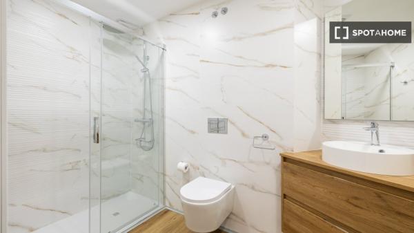 Apartamento completo de 3 dormitorios en Málaga